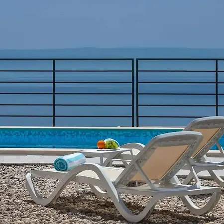 Villa Family&child Friendly Violet- Saltwater Pool *